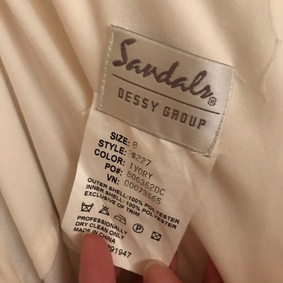 NEVER WORN! Strapless Wedding Dress - Picture 6 of 7